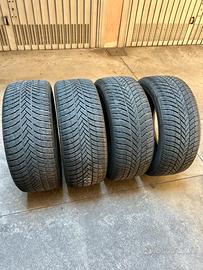 Gomme invernali Bridgestone Blizzak LM 005 245/45