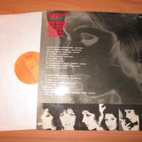 O. Colli, 1 donna 2 donne un certo numero di donne