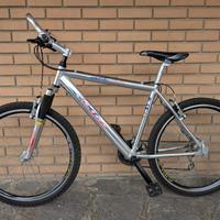 Bicicletta Mountain-bike Elios in alluminio 