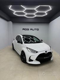 Toyota Yaris 1.5 Hybrid 5 porte Lounge tetto panor