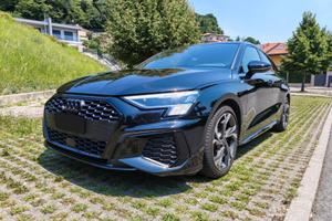 Audi A3 Sportback S line edition 40 tfsi Quattro