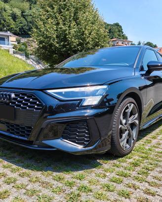Audi A3 Sportback S line edition 40 tfsi Quattro