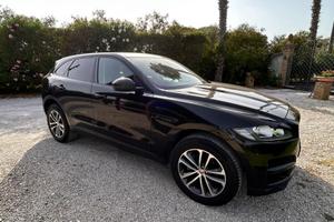 Jaguar F Pace