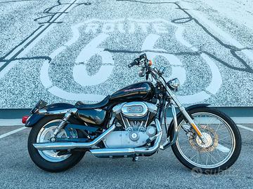Harley-Davidson 883 Sportster Custom
