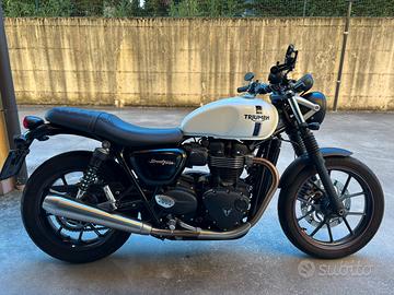 Street twin