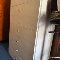 Cassettiera in legno