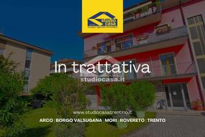 ATTICO 4 STANZE in CASETTA 4 UNITA', TAVERNA, ecc