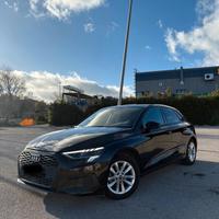 Audi A3 SportBack Indentity Black