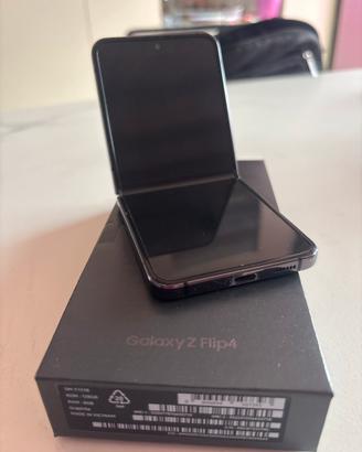 SAMSUNG GALAXY Z FLIP4