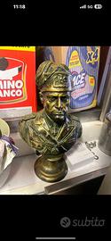 Statua Mussolini