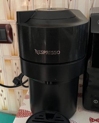 Macchina caffè De Longhi Nespresso Vertuo Pop
