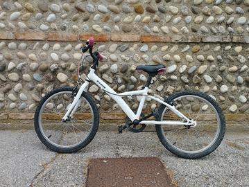 bicicletta bimba età scuola primaria