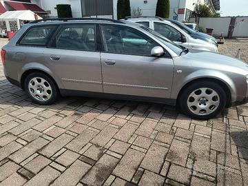 Audi A4 1.9 TD per ricambi 
