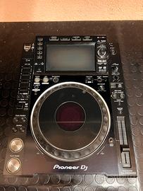 CDJ Pioneer 2000 NXS2 .