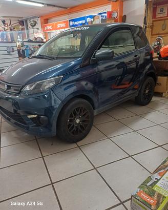 macchina  micro car con patentino