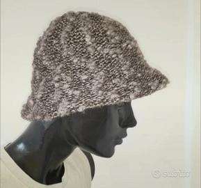 Cappello invernale boucle tortora marrone grigio