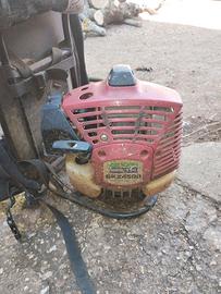 decespugliatore komatsu 