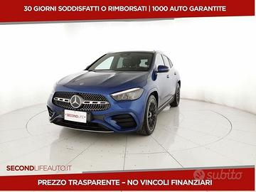 Mercedes-Benz GLA 180 d AMG Line Advanced Plu...