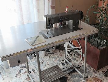 Macchina da cucire professionale Salmoiraghi 66
