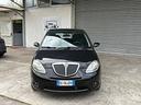 lancia-ypsilon-1-3-mjt-90-cv-oro-giallo