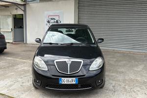 Lancia Ypsilon 1.3 MJT 90 CV Oro Giallo