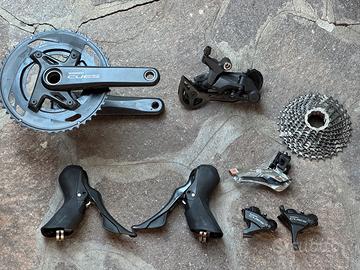 Gruppo Shimano Cues 2x11v