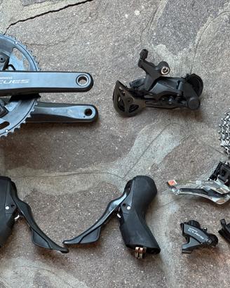 Gruppo Shimano Cues 2x11v