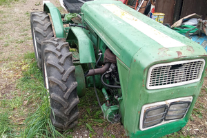 Trattore agricolo Ferrari mod 75/920