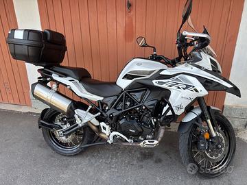 Moto Benelli TRK 500 X
