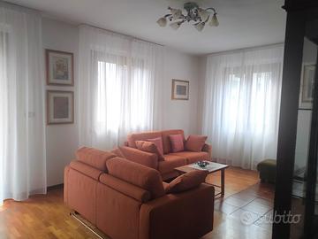 Luminoso e ampio trilocale - da settembre