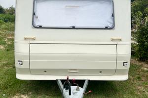 Roulotte Adria 542 pk