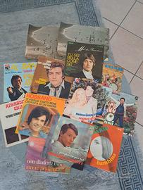Set di dischi in vinile 45 giri con copertina