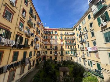 3 LOCALI A NAPOLI