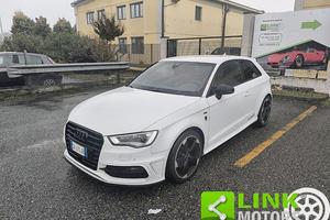 AUDI A3 1.8 TFSI quattro S tronic S-LINE