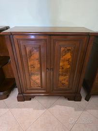 Mobile Credenzina Classica In Legno e Radica