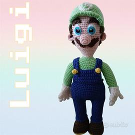 Personaggi lavorati all’uncinetto