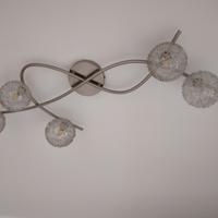 lampadario con palle in vetro