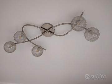 lampadario con palle in vetro