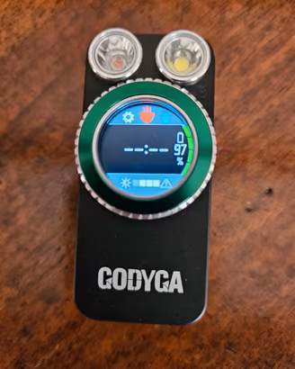 Torcia a LED alta efficienza ma dimensioni mini
