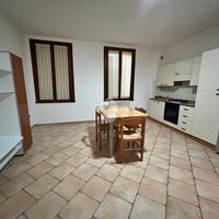 2 LOCALI A SANT'ILARIO D'ENZA