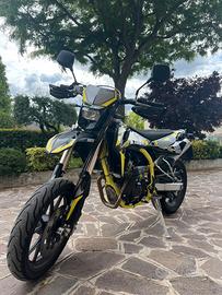 Moto SWM 125R 4 tempi
