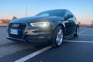 Audi A3 8v 2.0 tdi 150 S-line full ext + tettuccio