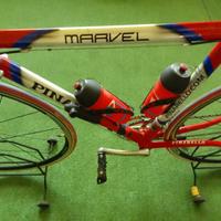 bici da corsa marca Pinarello nome "Marvel" taglia