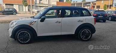 Mini Cooper D Countryman 2.0 Business Automatica