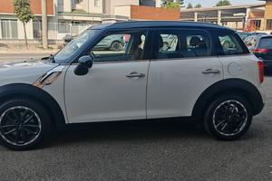 Mini Cooper D Countryman 2.0 Business Automatica