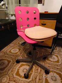 Sedia Ikea rosa per scrivania