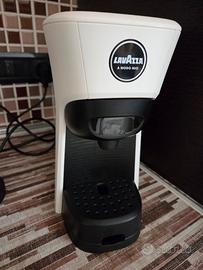 Macchina caffé capsule Lavazza Tiny