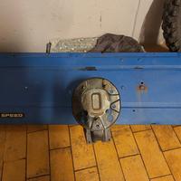 Portellone posteriore con supporto ruota di scorta