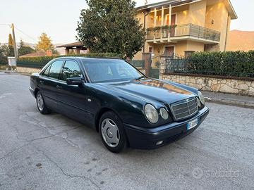Mercedes-Benz Classe E 220 CDI Avantgarde 1999