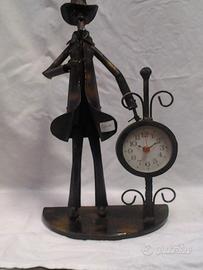 Orologio Ferro Battuto con Statua